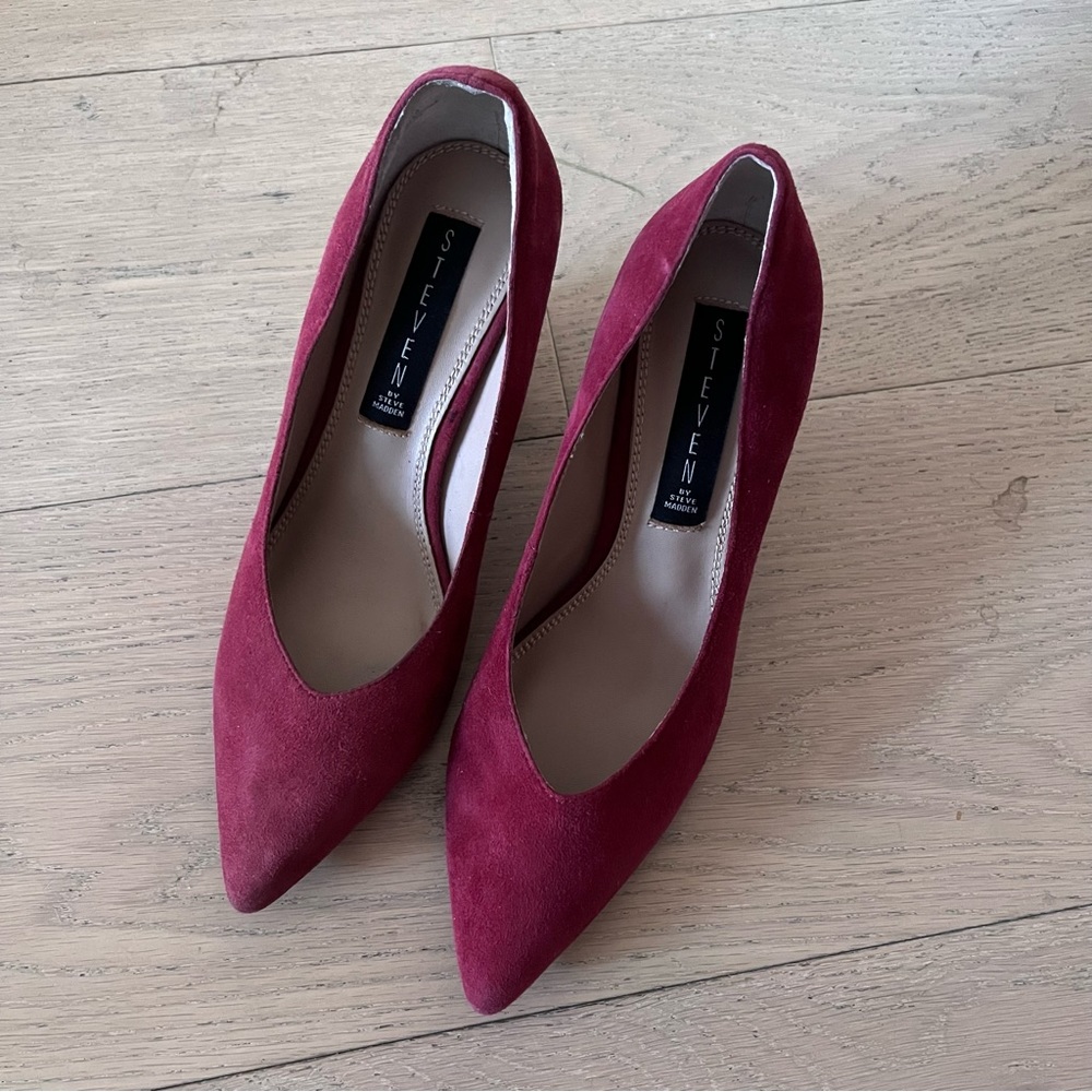 Steve Madden red suede block heels - Picture 5 of 5